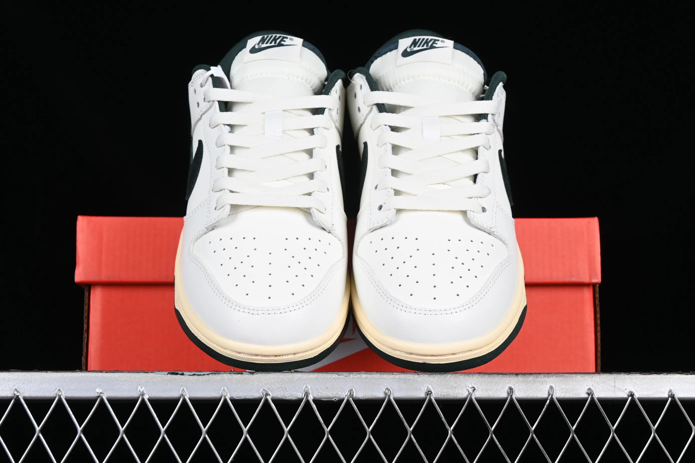 All categories Nk SB Dunk series Nk SB Dunk Low low-top sneakers N version Nk Dunk Low "Athletic Department" off-white green SB low-top sports and leisure sneakers FQ8080-133